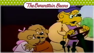 A Knight to Remember  Berenstain Bears Official [upl. by Crespi896]