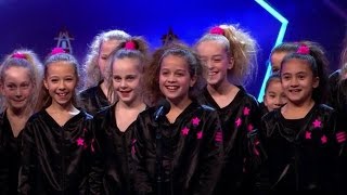 Unexpected rockt het podium met danstalent  HOLLANDS GOT TALENT [upl. by Andie]