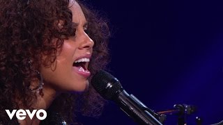 Alicia Keys  Butterflyz Piano amp I AOL Sessions 1 [upl. by Fortna]