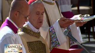 Pallium bestowed upon Pope Francis Its the same pallium that Pope Benedict XVI wore [upl. by Conny]